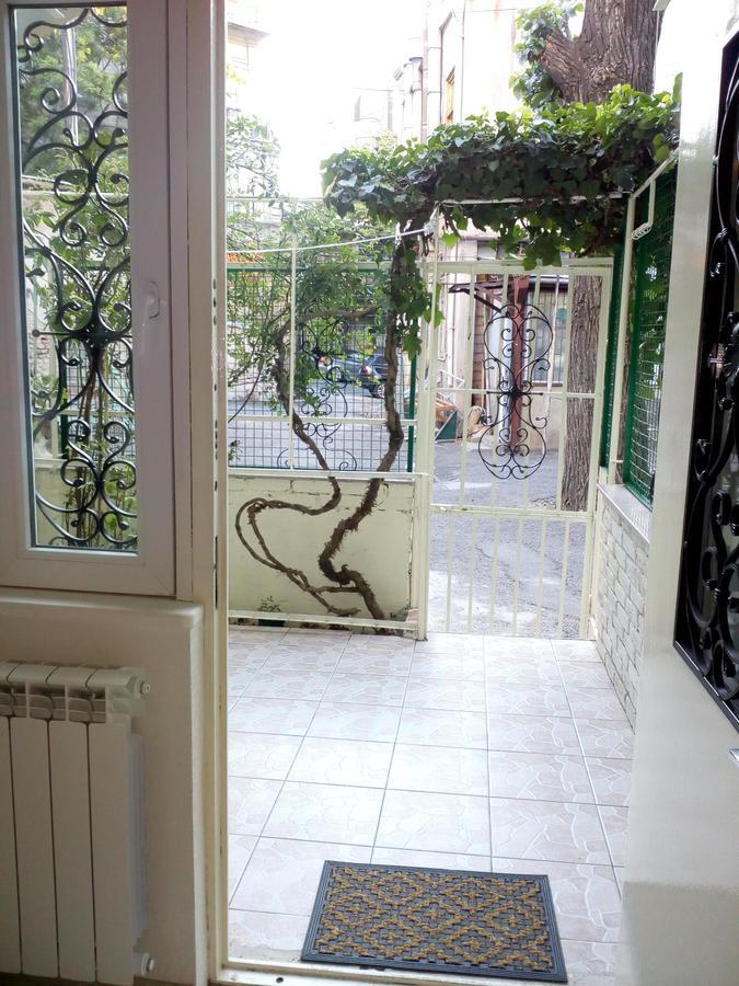 Art House Petunia Apartment Tbilisi Exterior photo